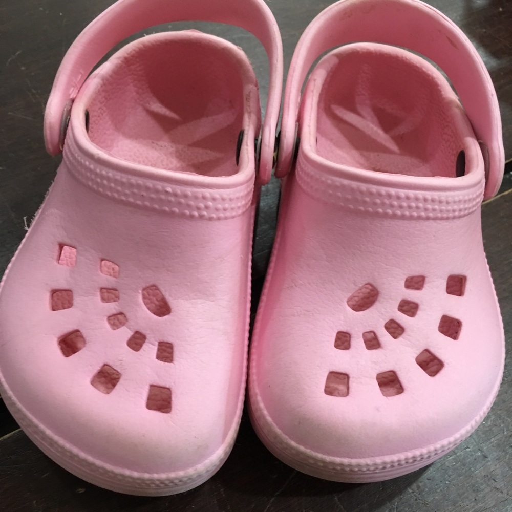 Doggers  pink sandals size kids 7.5